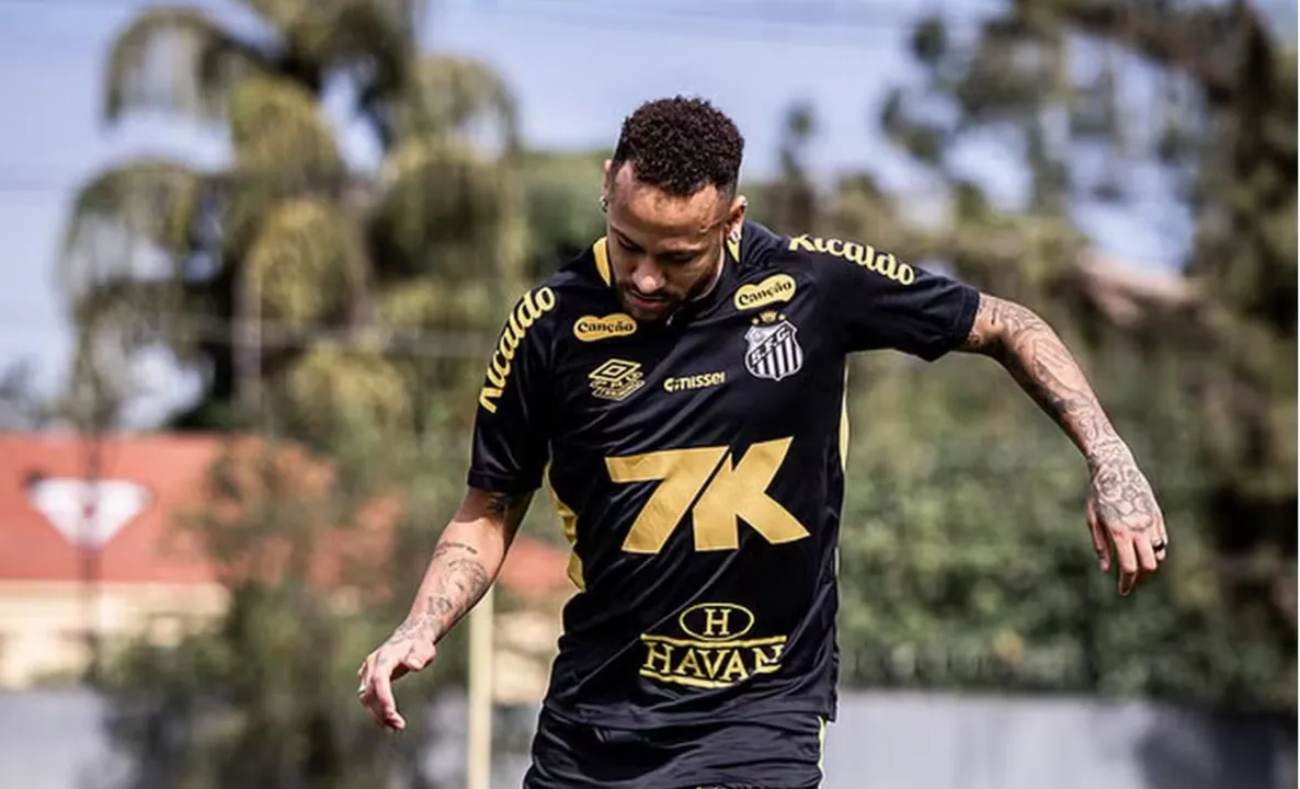 Imagem ilustrativa da imagem Retornando de lesão, Neymar pode enfrentar o Vitória no Barradão