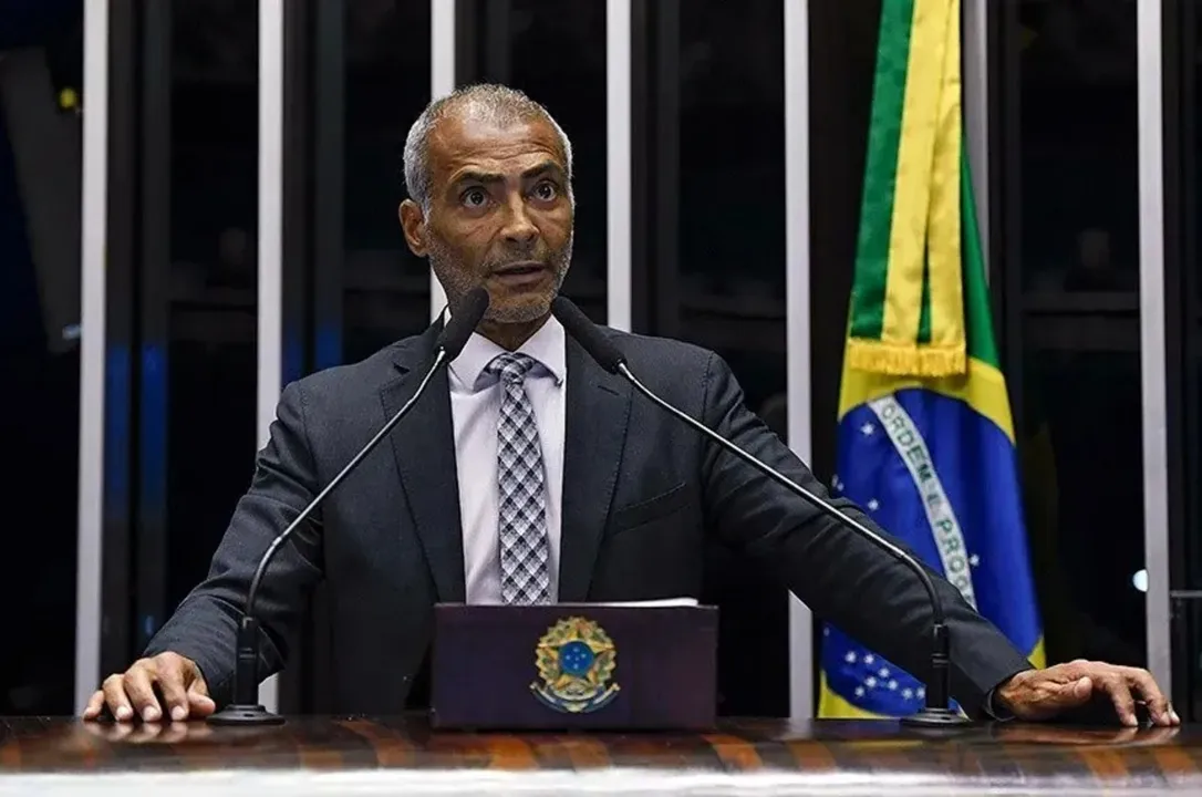 Romário durante pronunciamento no Senado