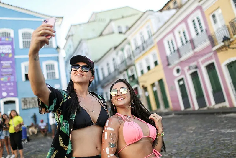 Estreitas ruas de paralelepípedos escondem uma variedade de tesouros