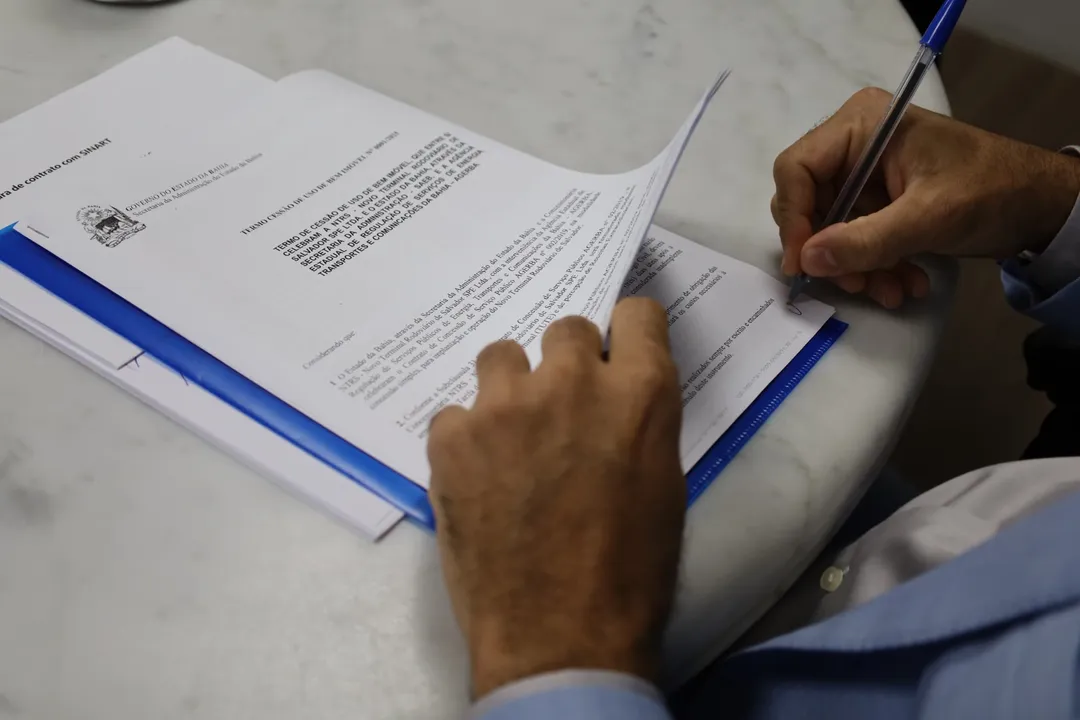 Edelvino Góes assinou contrato para o início da construção do SAC Rodoviária