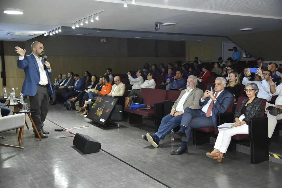 O primeiro encontro debateu temas voltados às áreas de energias renováveis e biocombustíveis