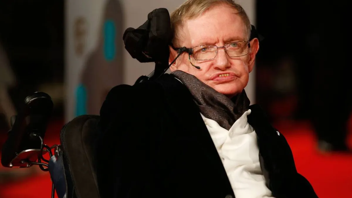 Stephen Hawking físico britânico que criticou a astrologia