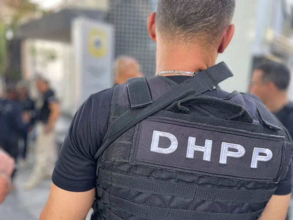 Homens foram encaminhados à sede do DHPP