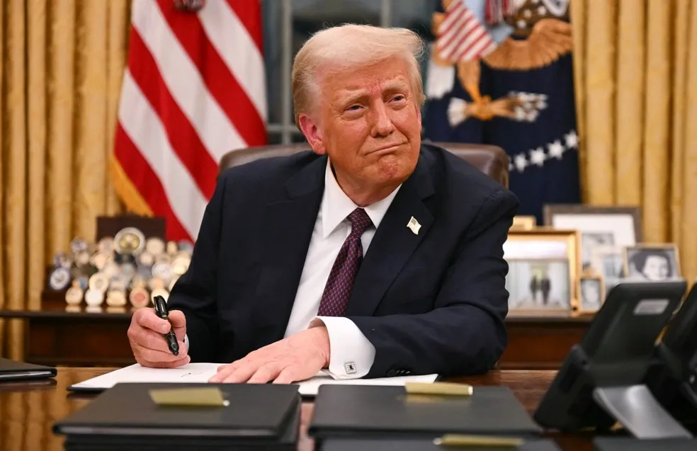 Donald Trump alega que incentivos estrangeiros estariam enfraquecendo a indústria cinematográfica norte-americana.