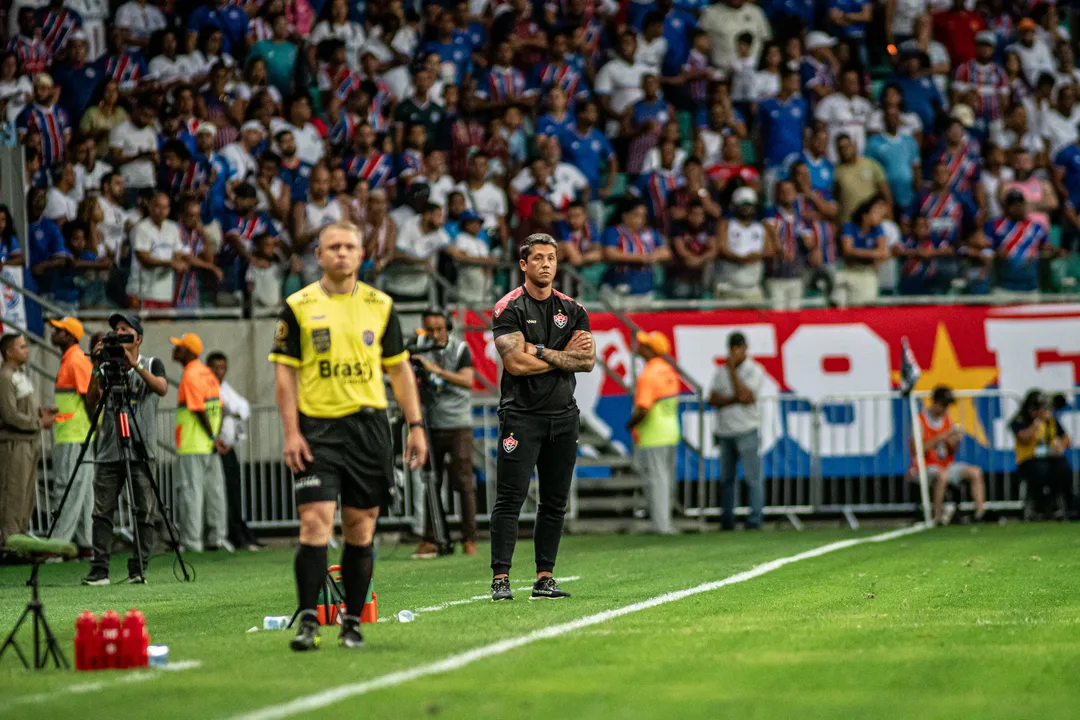 Thiago Carpini precisa quebrar tabus diante do arquirrival Bahia para ser campeão baiano