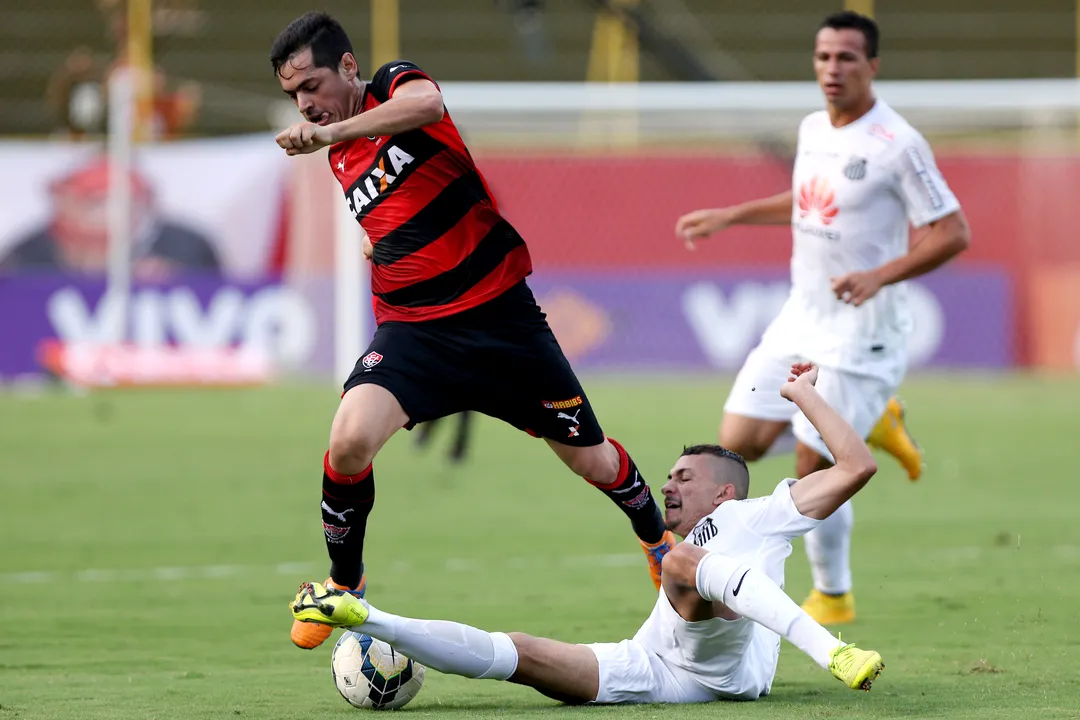 Vitória e Santos voltam a se enfrentar após sete anos