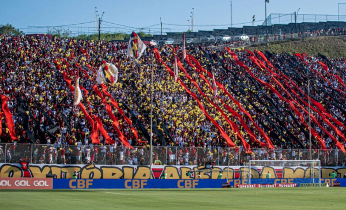 Torcida do Vitória no Barradão