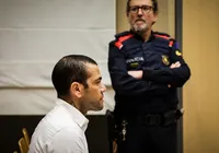 Entenda o que levou Daniel Alves a ser absolvido em caso de estupro imagem