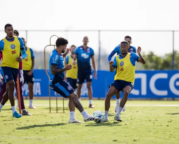 Cauly e Ademir em treino do Bahia