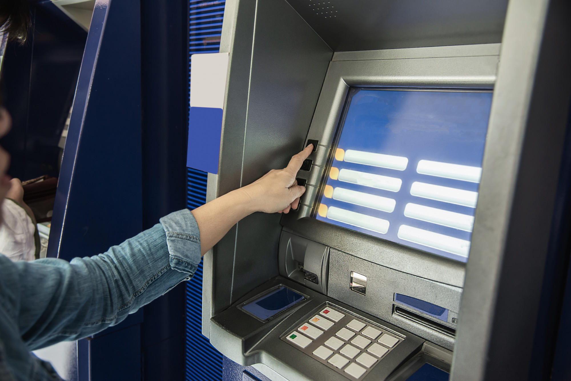 Bancos mudam horário de funcionamento para feriado em abril