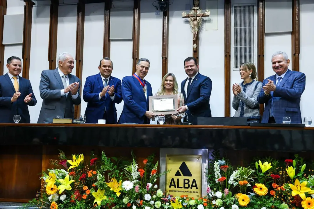 Presidente do STF, Luís Barroso, recebeu honraria no dia 23 de maio,