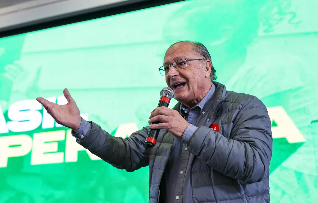 Imagem ilustrativa da imagem Geraldo Alckmin passa mal e é hospitalizado às pressas