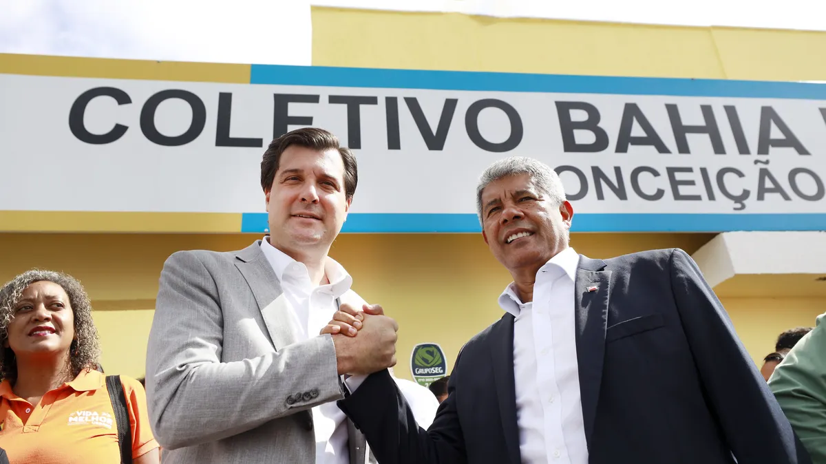 Inauguração do coletivo teve presença de diversas autoridades estaduais