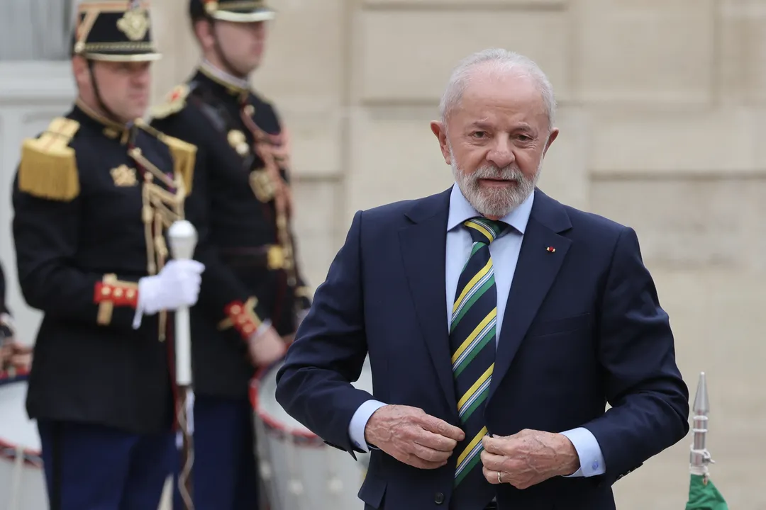 Presidente Lula está em Paris