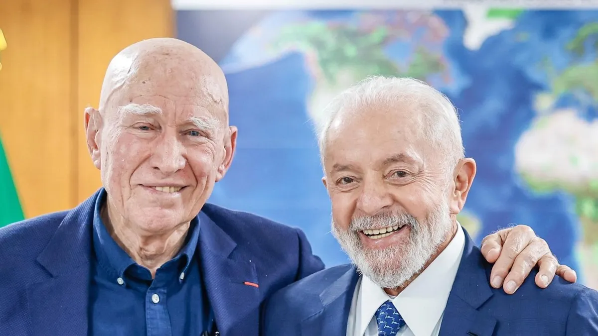 Presidente Lula ao lado de Sebastião Salgado