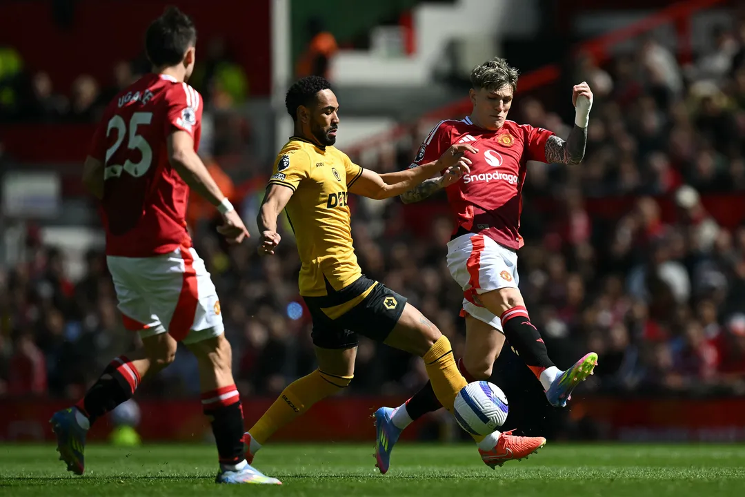 Matheus Cunha deixa Wolves e acerta com Manchester United