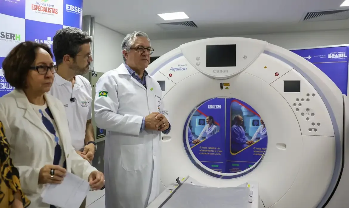 Novo tomógrafo computadorizado multislice, com tecnologia de 80 canais e capacidade de 160 cortes, permite a realização de até 15 mil exames por ano