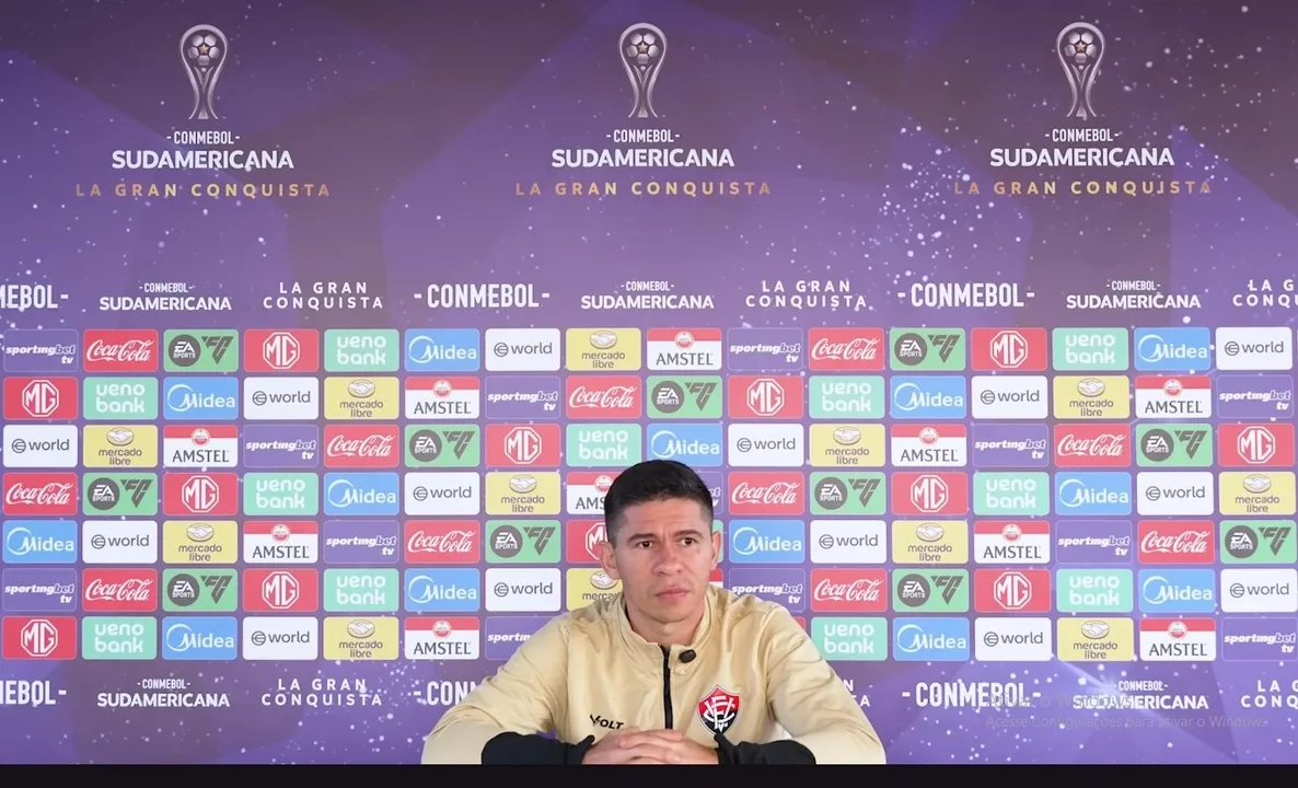 Osvaldo é peça importante e o jogador mais experiente do Vitória