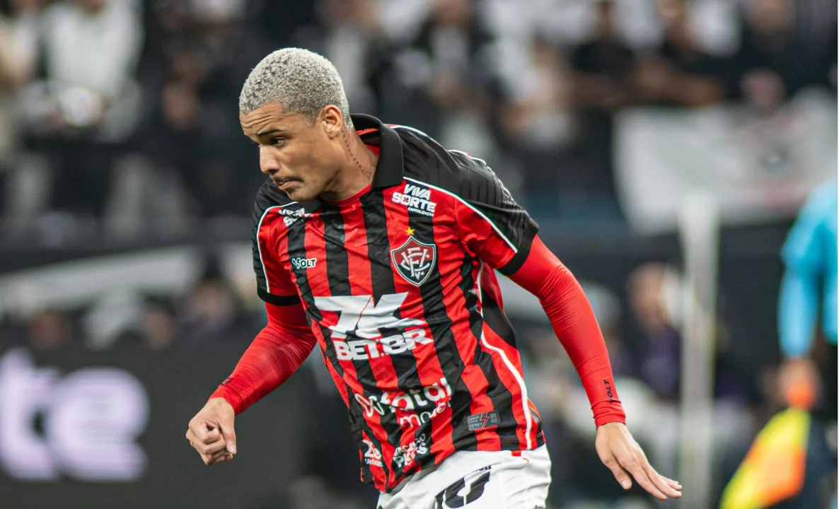 Janderson, atacante do Vitória