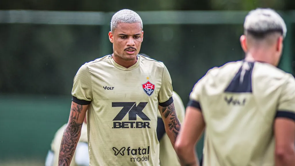 Janderson, atacante do Vitória
