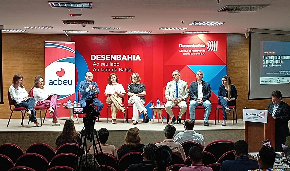 Imagem ilustrativa da imagem ACBEU debate educação pública com presença do FNDE e TCM-BA
