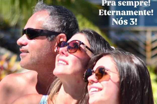 Filha faz posstagem em homenagem aos pais que morreram em acidente de balão