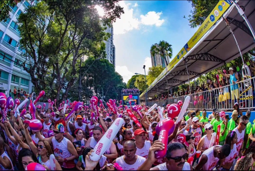 Bloco Os Internacionais