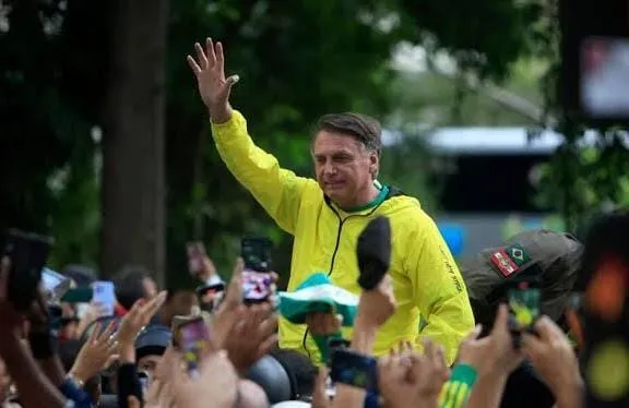 Bolsonaro participa de ato na Paulista
