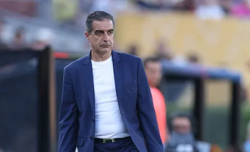 Renato Paiva deixa o comando do Botafogo