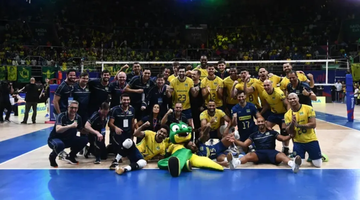 Seleção masculina comemora vitória sobre a Ucrânia na Liga das Nações
