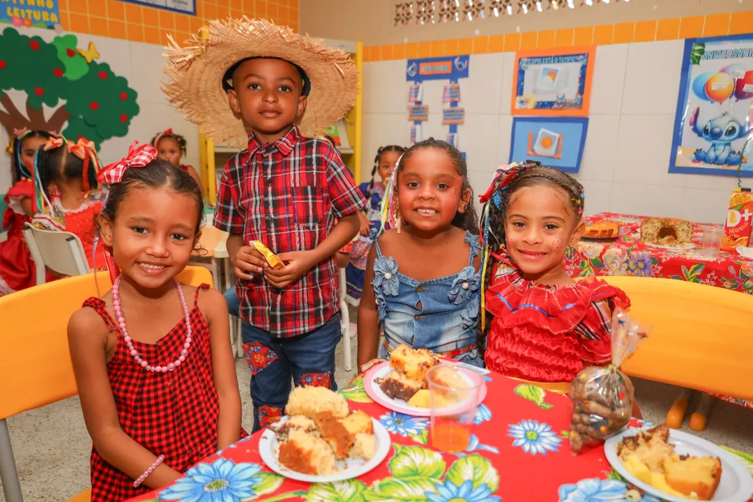 Candeias: arraiá nas escolas celebra cultura nordestina