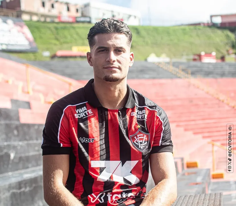 Uma das novidades do Vitória é o meia-atacante português Rúben Rodrigues
