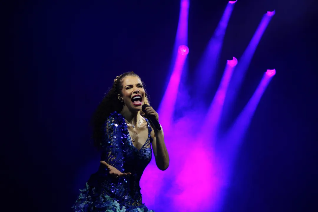 Vanessa da Mata na Concha Acústica do Teatro Castro Alves (TCA)