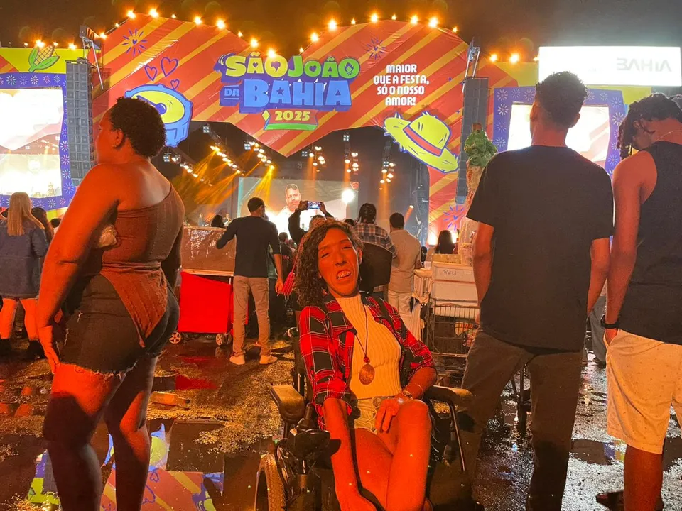 Cleiceane tem 33 anos