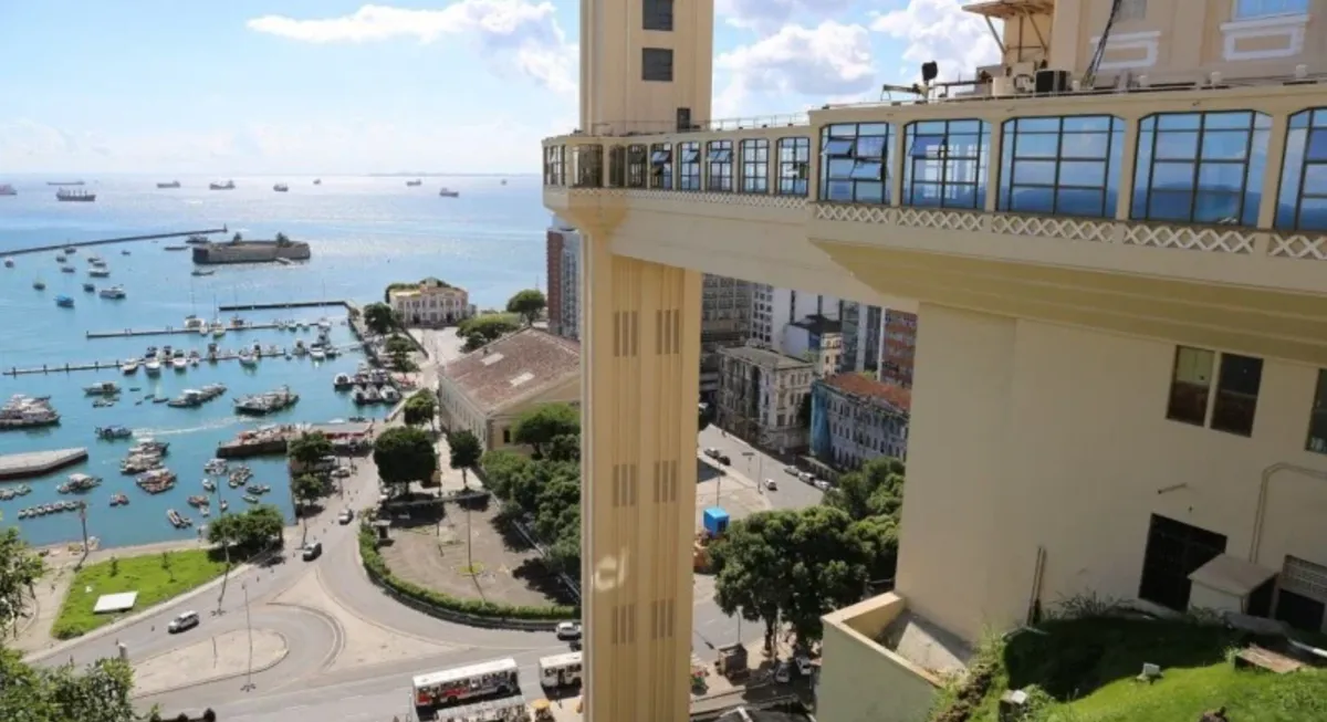 O que abre e fecha no feriado de Dois de Julho em Salvador?