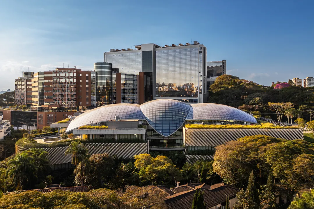 Complexo Morumbi, com hospital e Centro de Ensino e Pesquisa: sistema de saúde completo