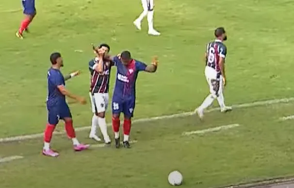João Grilo protagonizou uma cena polêmica ao morder Patrick