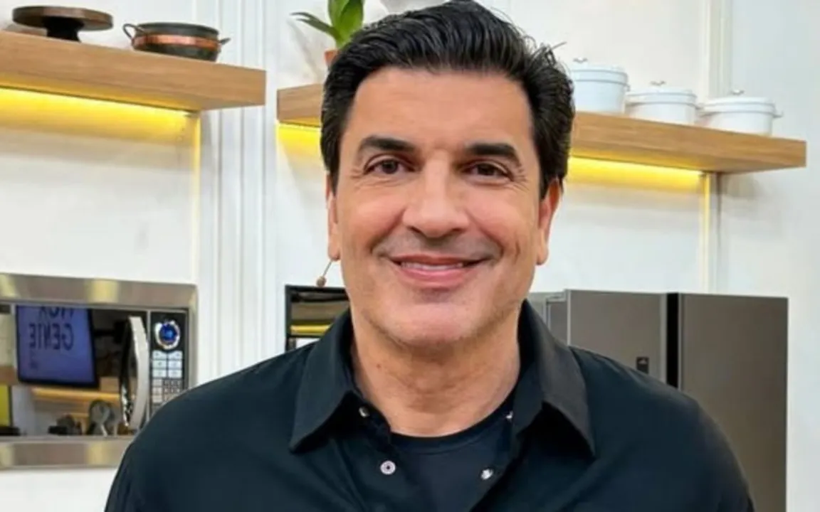 O apresentador está internado