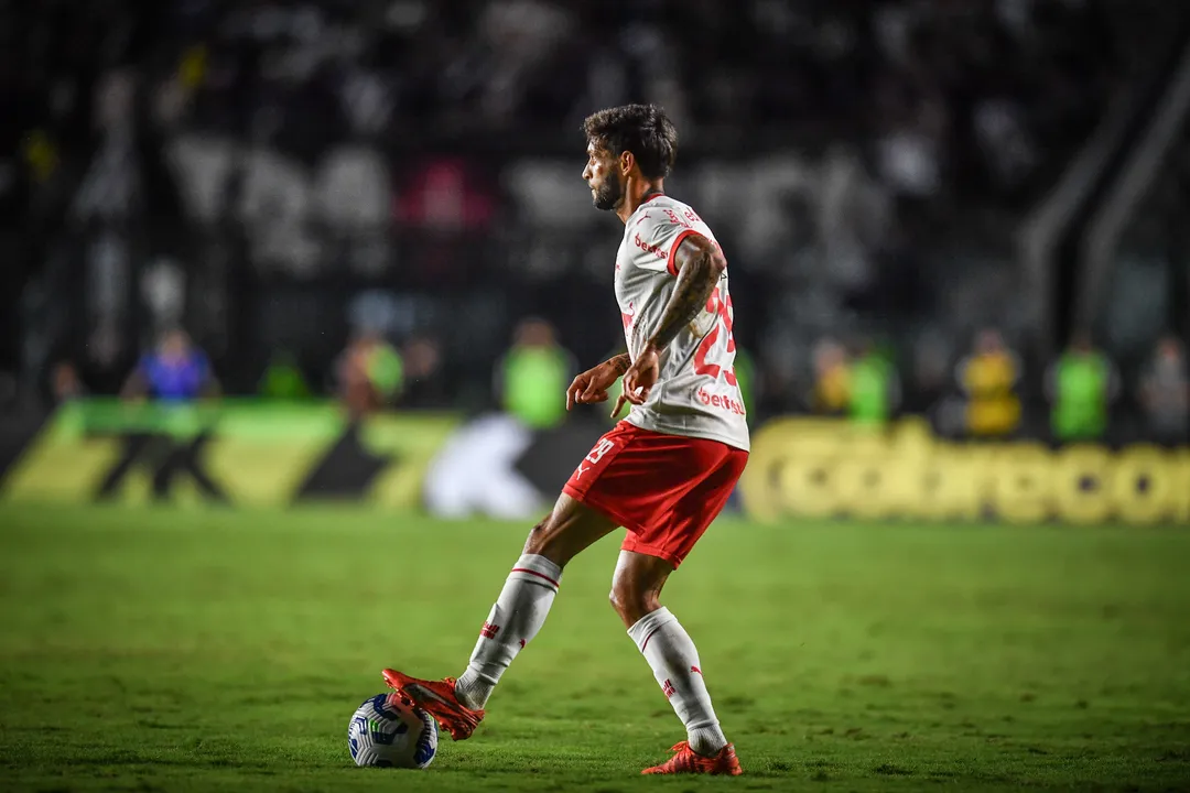 Juninho Capixaba não enfrenta o Bahia nesta quinta-feira, 12