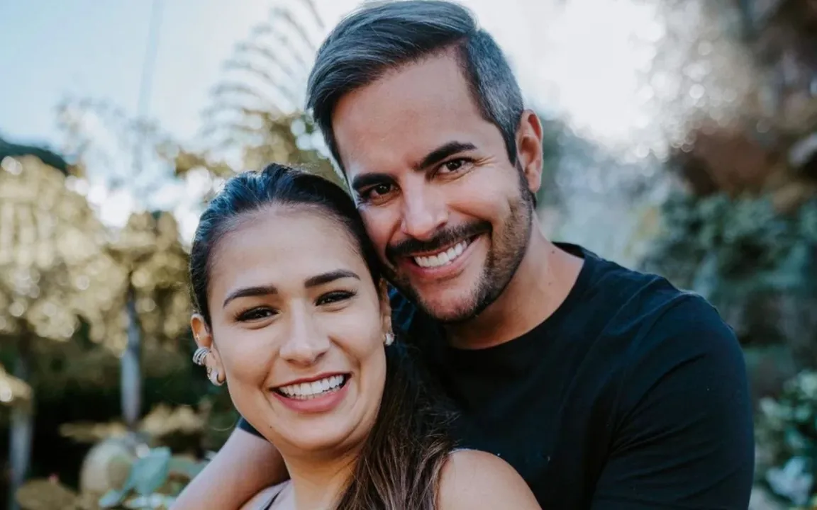 Simone Mendes e o marido