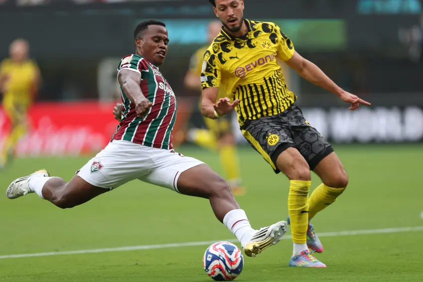 Árias foi um dos destaques do Fluminense na partida