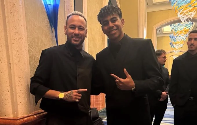 Neymar Jr. e Lamine Yamal