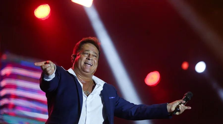 Leonardo durante show em Salvador