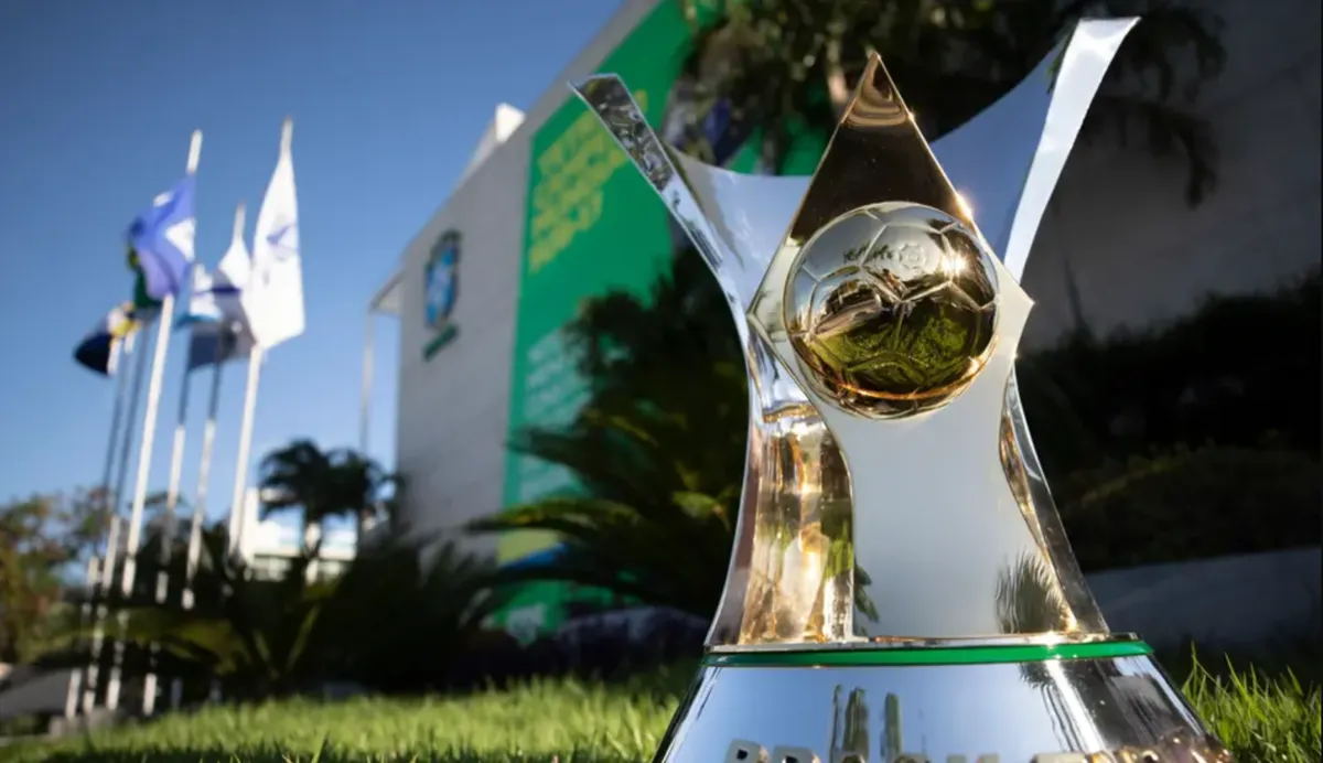 Libra e LFU estão próximos de acordo para formar a Liga Brasileira em 2027. Documento prevê controle sobre arbitragem, calendário e venda conjunta dos direitos de TV a partir de 2030.
