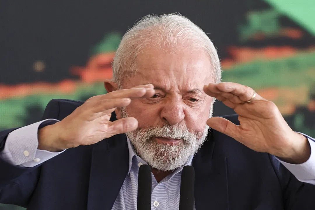 Presidente Lula fala a plateia do agronegócio e condena atitudes do ex-presidente Bolsonaro