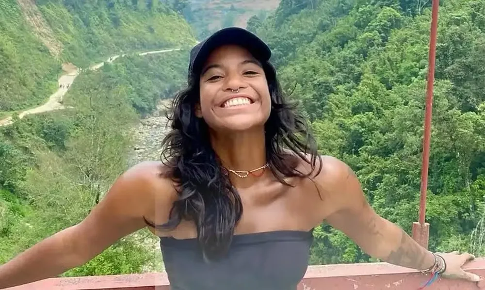 Juliana Marins morreu ao cair em vulcão na Indonésia