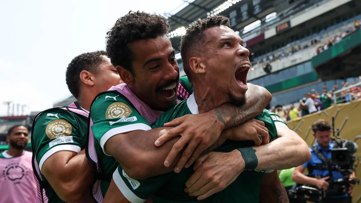 Elenco do Palmeiras comemora o gol diante do Botafogo na Filadélfia