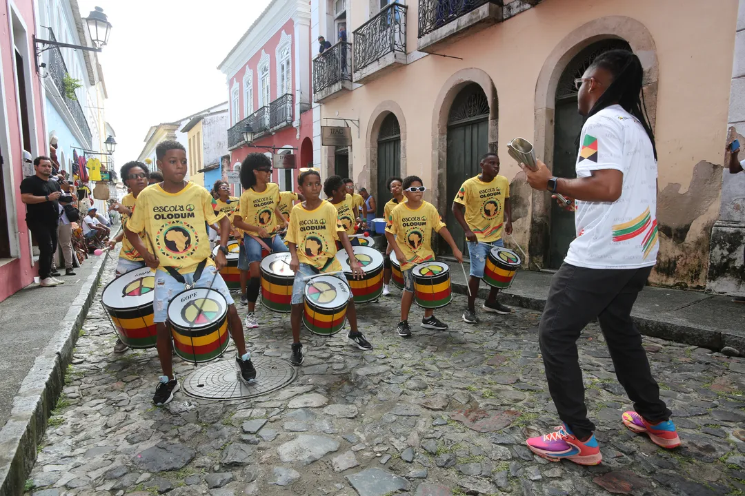 Apresentação do grupo Olodum