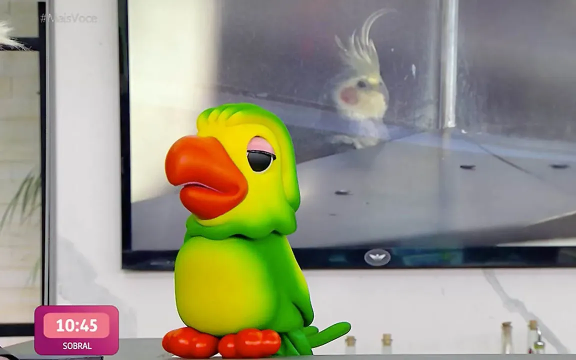 O boneco trabalha no programa Mais Você