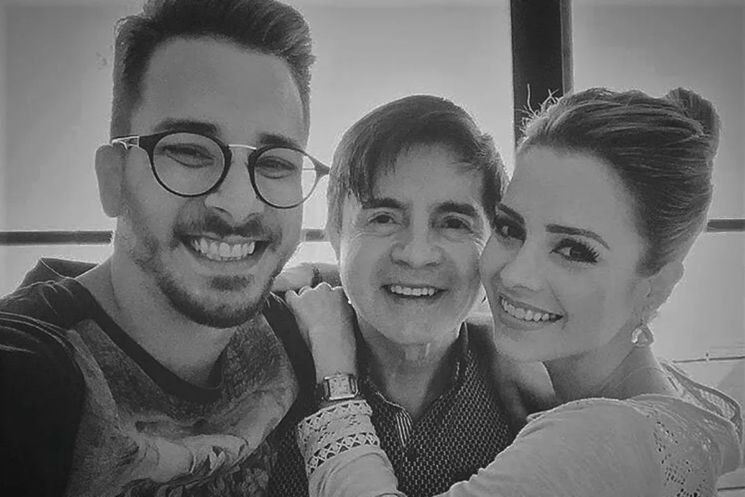 Cantor cedeu diante da insistência dos filhos